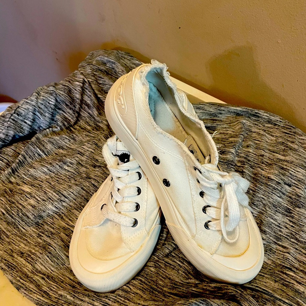 Rocket dog sneakers white